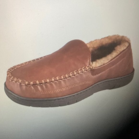 Haggar Smoot Polyurethane Leather Moccasin Slippers - Picture 2 of 5